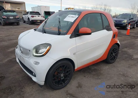 2016 Smart Fortwo Passion from USA, damaged, VIN WMEFJ5DA3GK043772